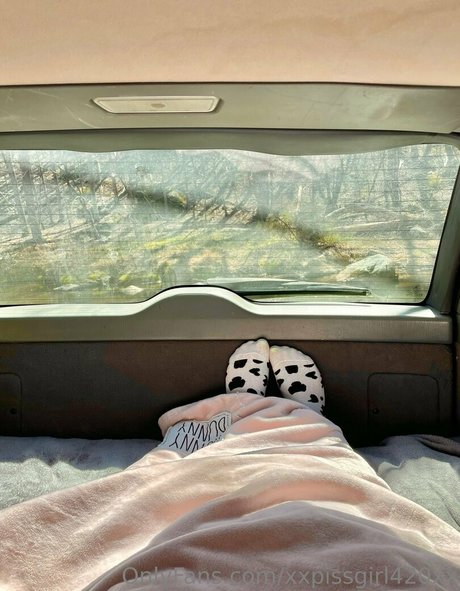 xxpissgirl420xx perfekte erotische bild