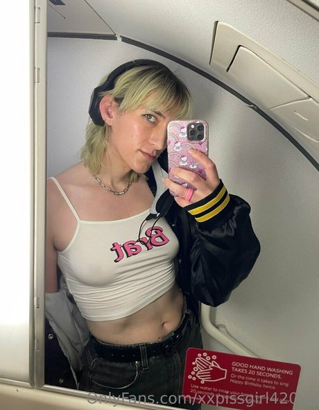 xxpissgirl420xx xxx hd archiv