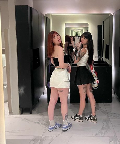 Leticia Caputi xxx nackte foto