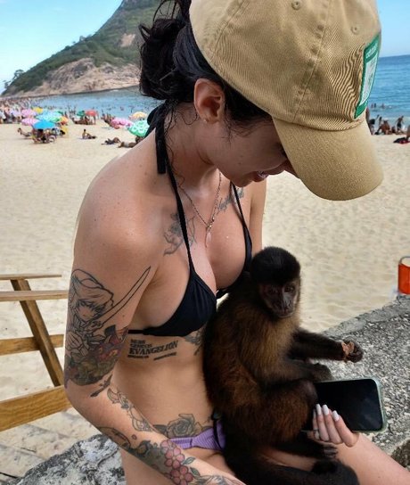 Leticia Caputi sexy kostenlose galerien