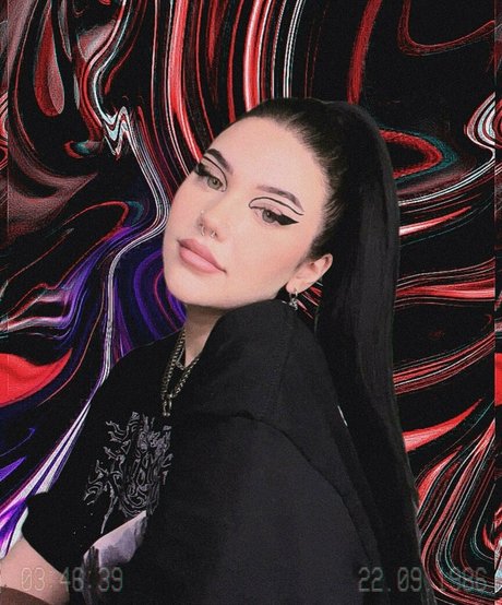 Kalei exklusive nackt galerien