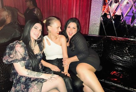 Kalei heiße kunst galerien