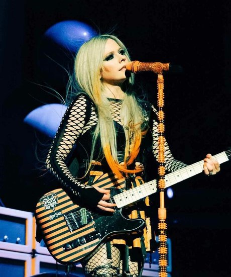 Avril Lavigne porno pornostar fotos