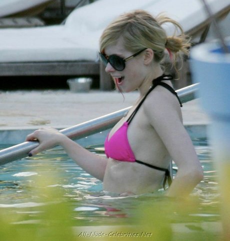 Avril Lavigne hd nacktheit galerie