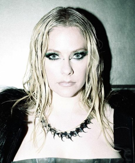 küken mit schwänzen onlyfans kunst kostenlose archiv