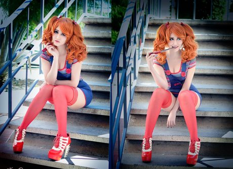 dünne blonde onlyfans kunst nackt galerie