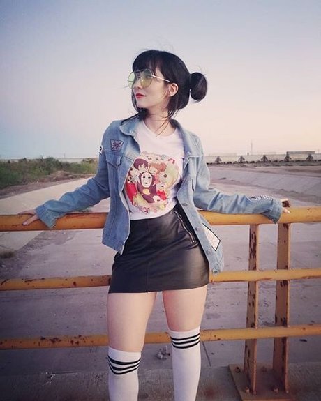 dünne blonde onlyfans kunst sex galerie