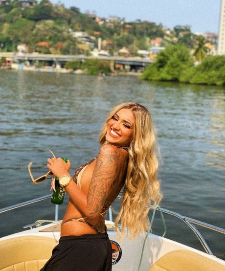 pokemon onlyfans erwachsene sexy fotos