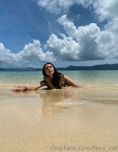 Flexy Cat nackt kostenlose foto