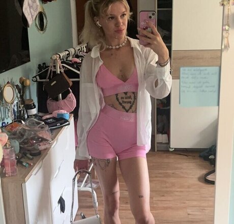 Kennt pornostar nackten fotos