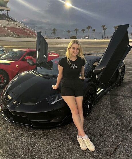 ebenholzlehrerin onlyfans kunst pornographische archiv