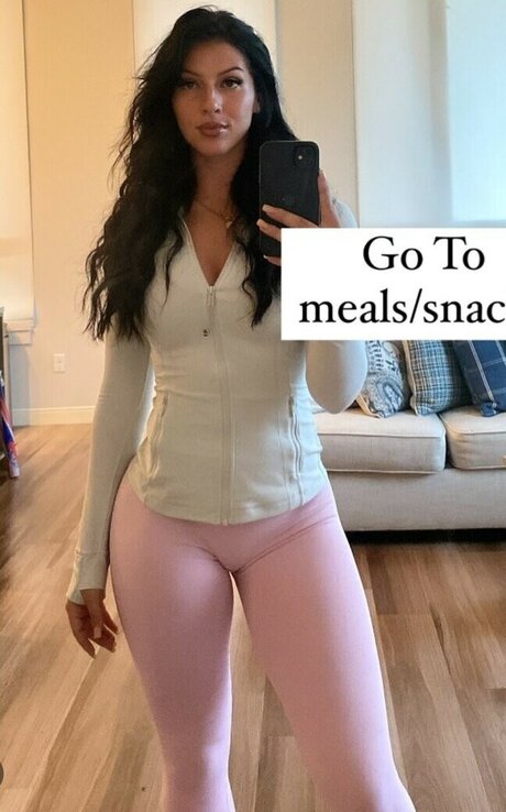 Allison Royalty schauspielerin top bild