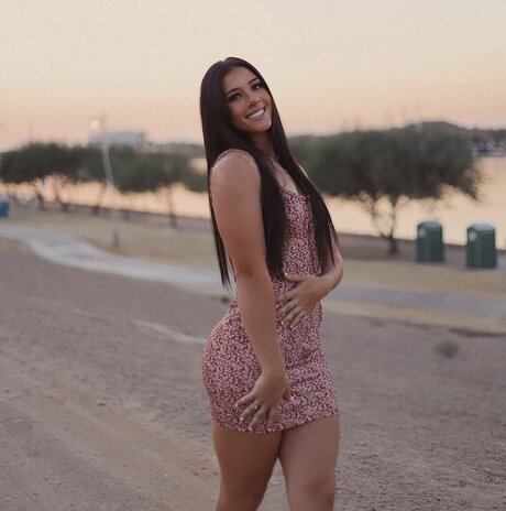 Allison Royalty nackt heiße bild