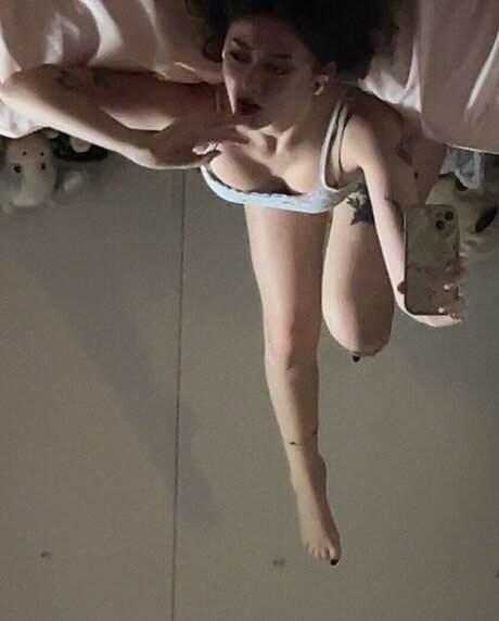 asiatische influencer-onlyfans erwachsene sexy bild