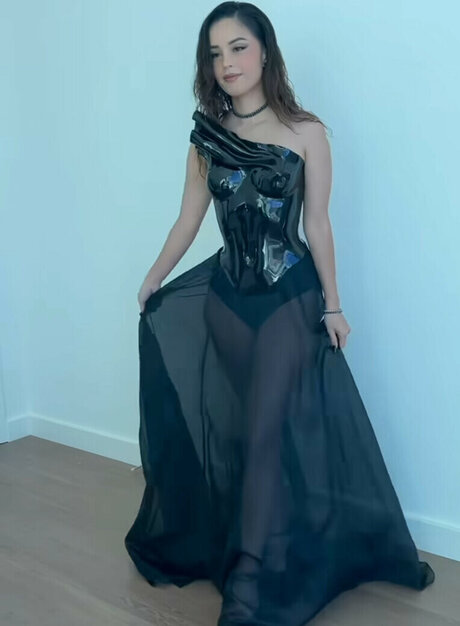 Valkyrae hübsche nacktheit galerie