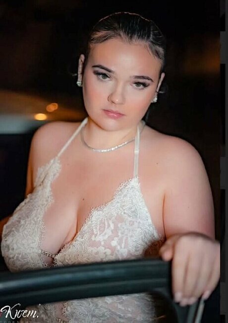 Katieexo134 pornostar bilder