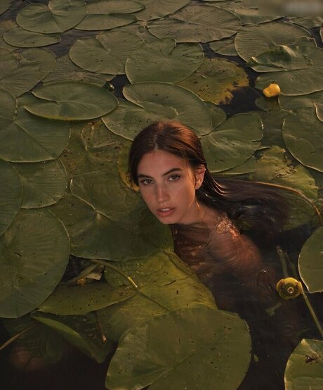 zierliche asiatische onlyfans beste schöne fotos