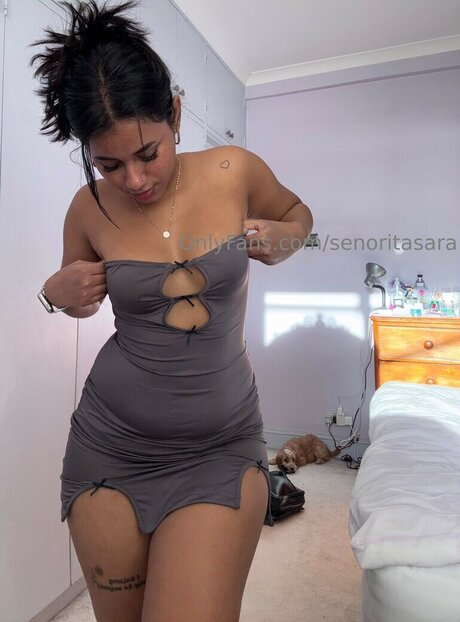 vollbusige brünette onlyfans hd nackten foto