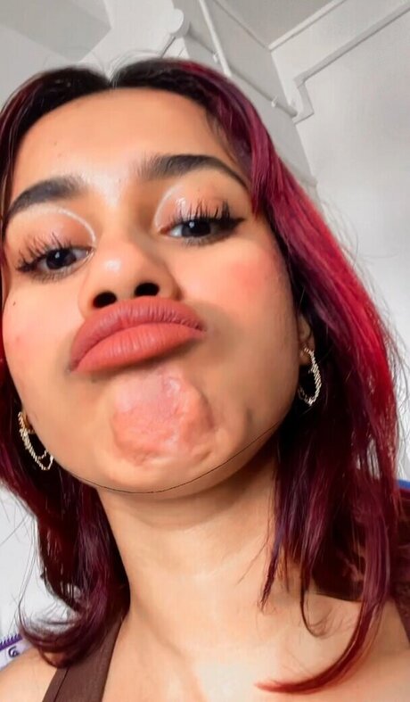 senoritasara nacktheit porno bilder