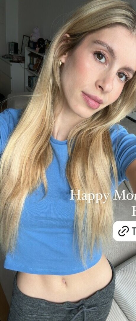 flachbrüstige onlyfans sexy hübsche bilder