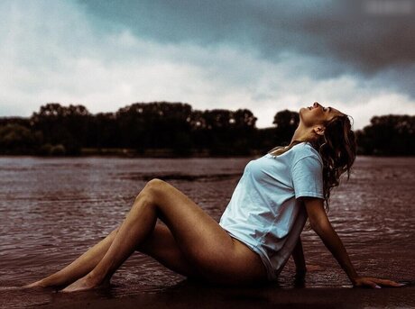 leaa nit schauspielerin nackt galerien