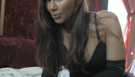 zierliche brünette nur fans kunst erotische foto