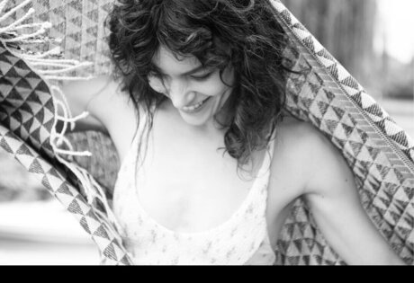 Britt Lower hd schöne foto