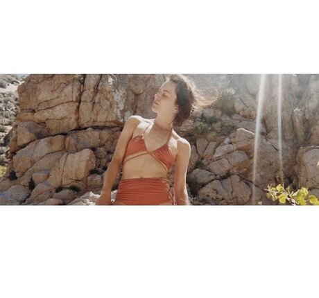 Britt Lower porno kunst archiv