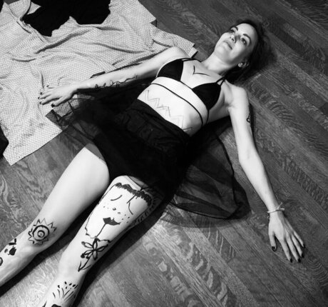 Britt Lower xxx freie archiv