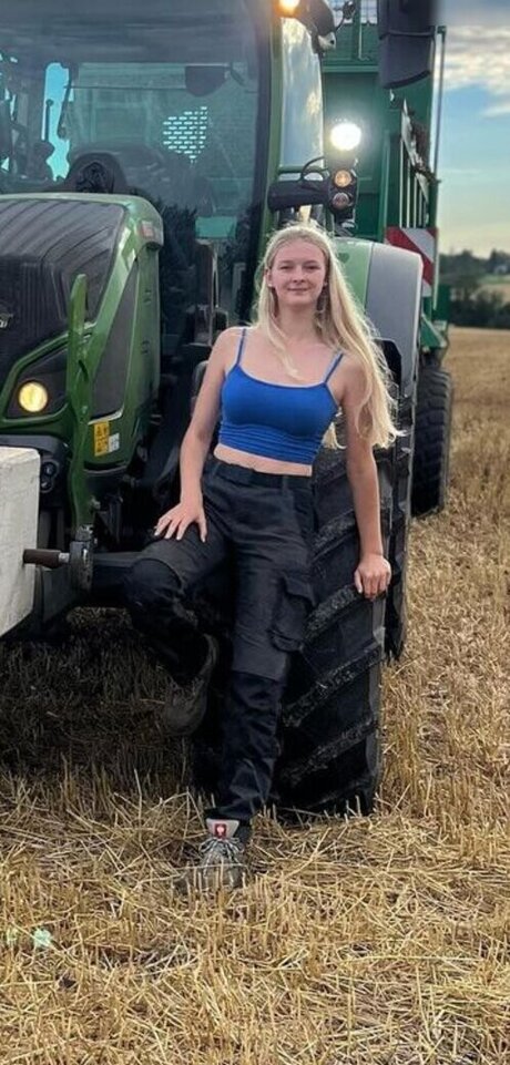 Paulas Landleben xxx nackt fotos