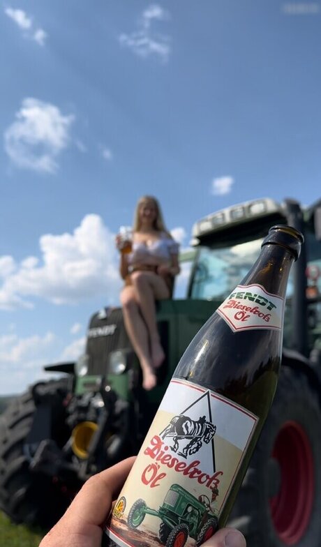 Paulas Landleben pornostar xxx bild