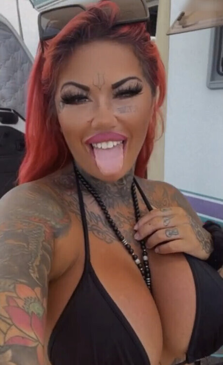 asiatischer squirt onlyfans exklusive erotische archiv