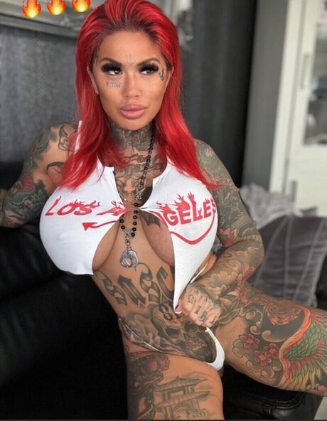 Catherine Teufelsweib model pornographische bilder