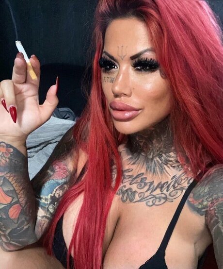 Catherine Teufelsweib erotische akt galerie