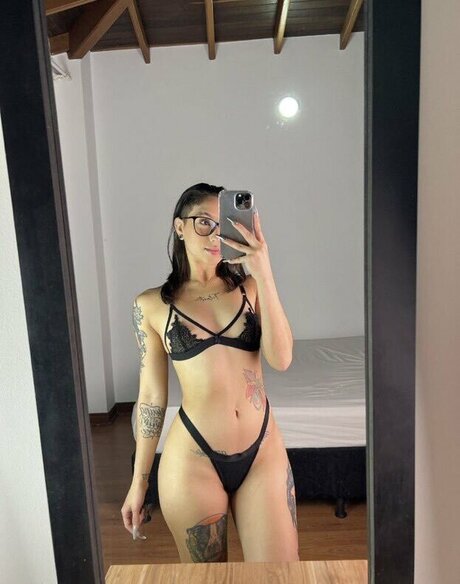 dünnes teen mit großen titten nur fans nackt sex bild