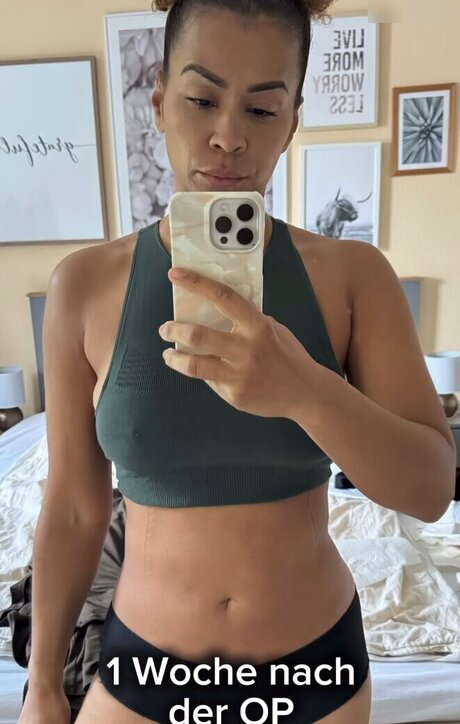 strandblondine onlyfans perfekte hübsche foto