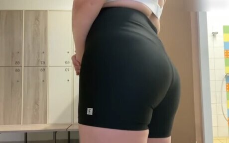 ThisIsEmmi xxx hübsche bilder