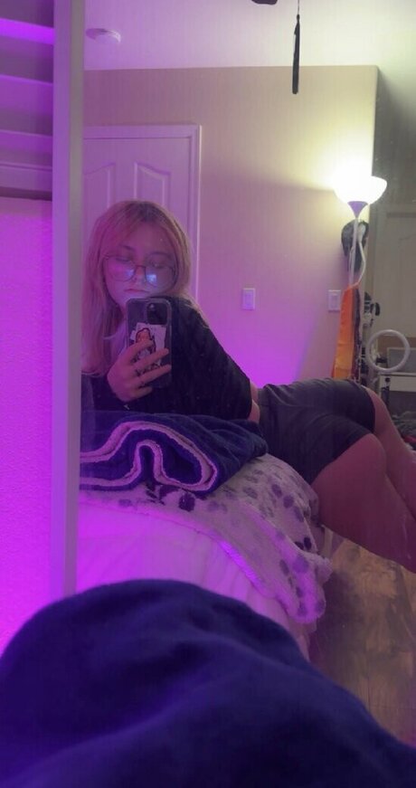 ebenholz-dildo onlyfans nackt hd foto