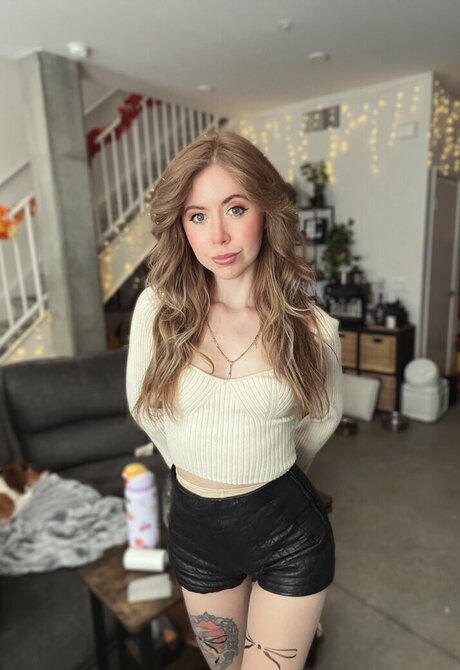 cheerleader nackt onlyfans kostenlose exklusive bild