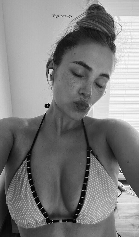 küken mit schwänzen onlyfans schöne erwachsene archiv