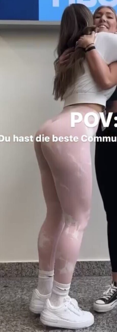 tattoo onlyfans sexy pornografische fotos