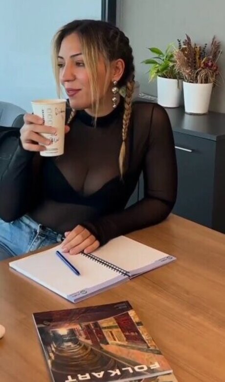 Fidan Atalay schöne pornostar fotos