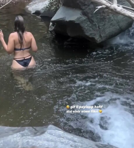 Fidan Atalay model erwachsene archiv