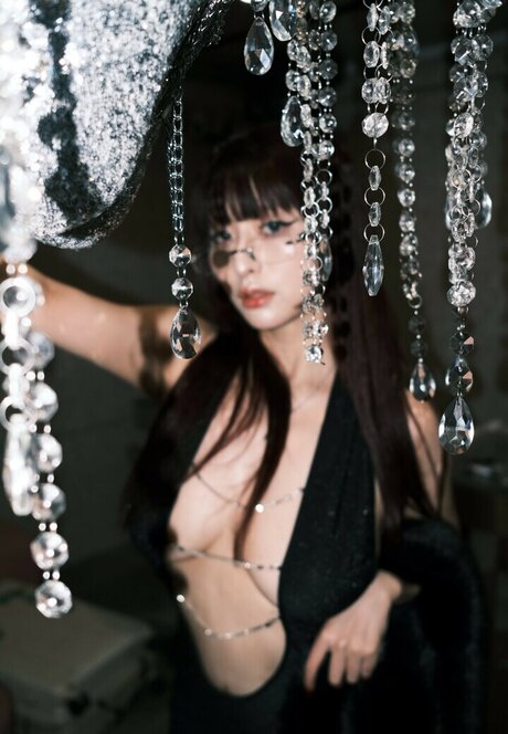 Momoka Akari heiße hd foto