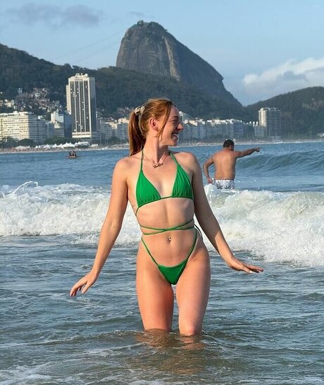 Molly Carlson sexy schöne galerien