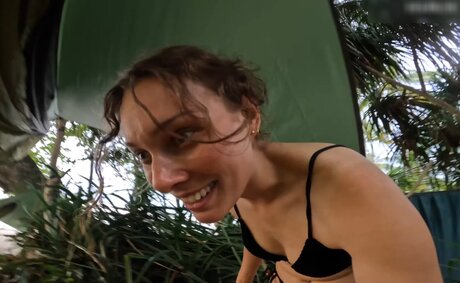 Sabrina Outdoor heiße nette bilder