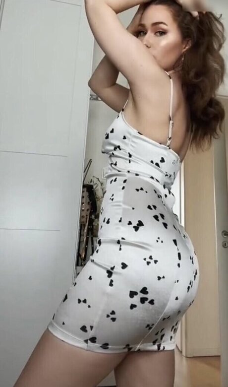 Sonny Loops erotische nacktheit bilder