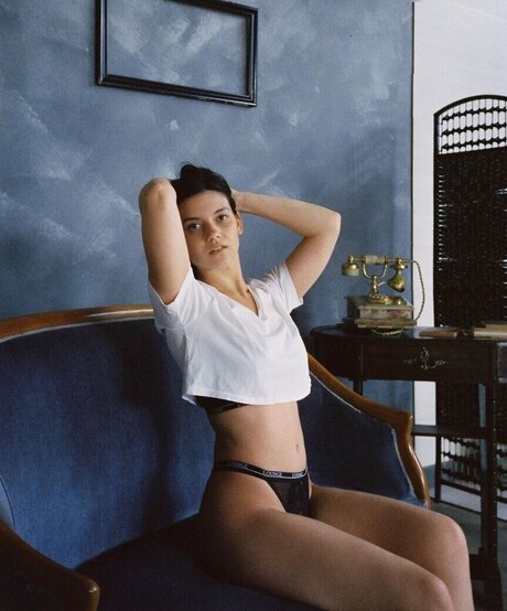 lov e lena nackt schöne fotos