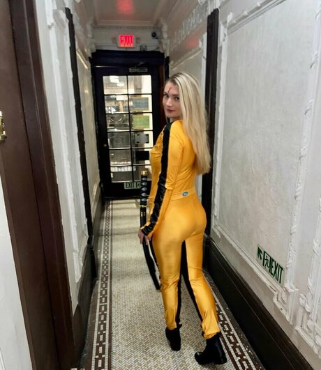 Christie Ludwig model bild