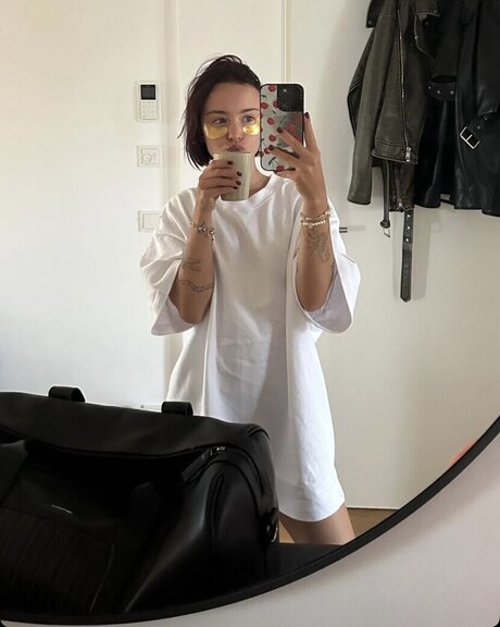 Hannaahcarolina nackt pornografische galerie